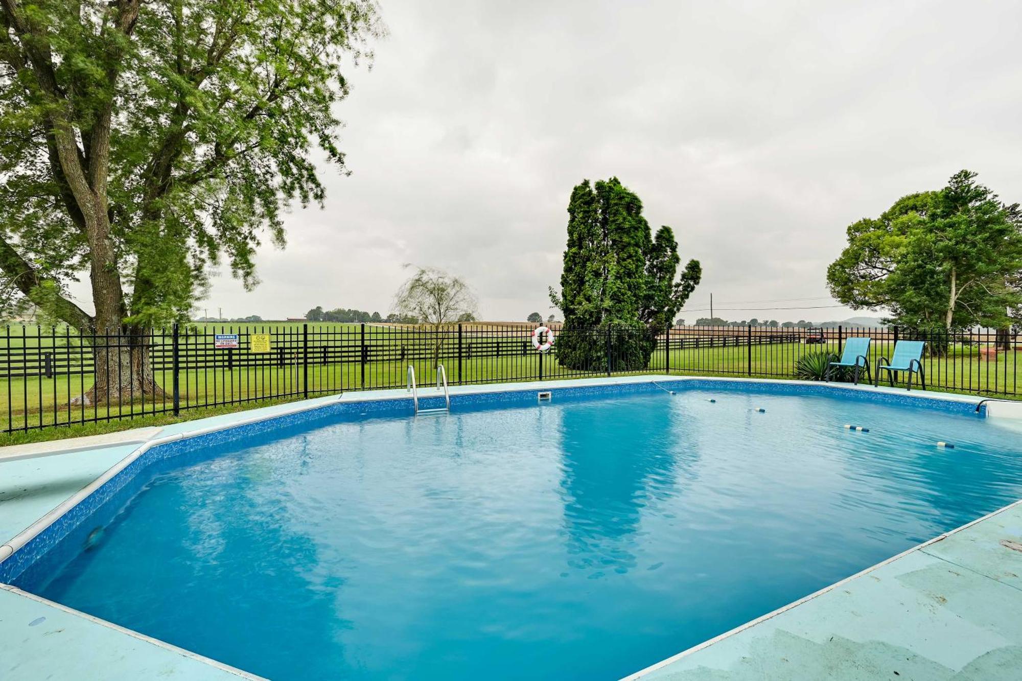 Bowling Green House With Shared Pool! Smiths Grove المظهر الخارجي الصورة