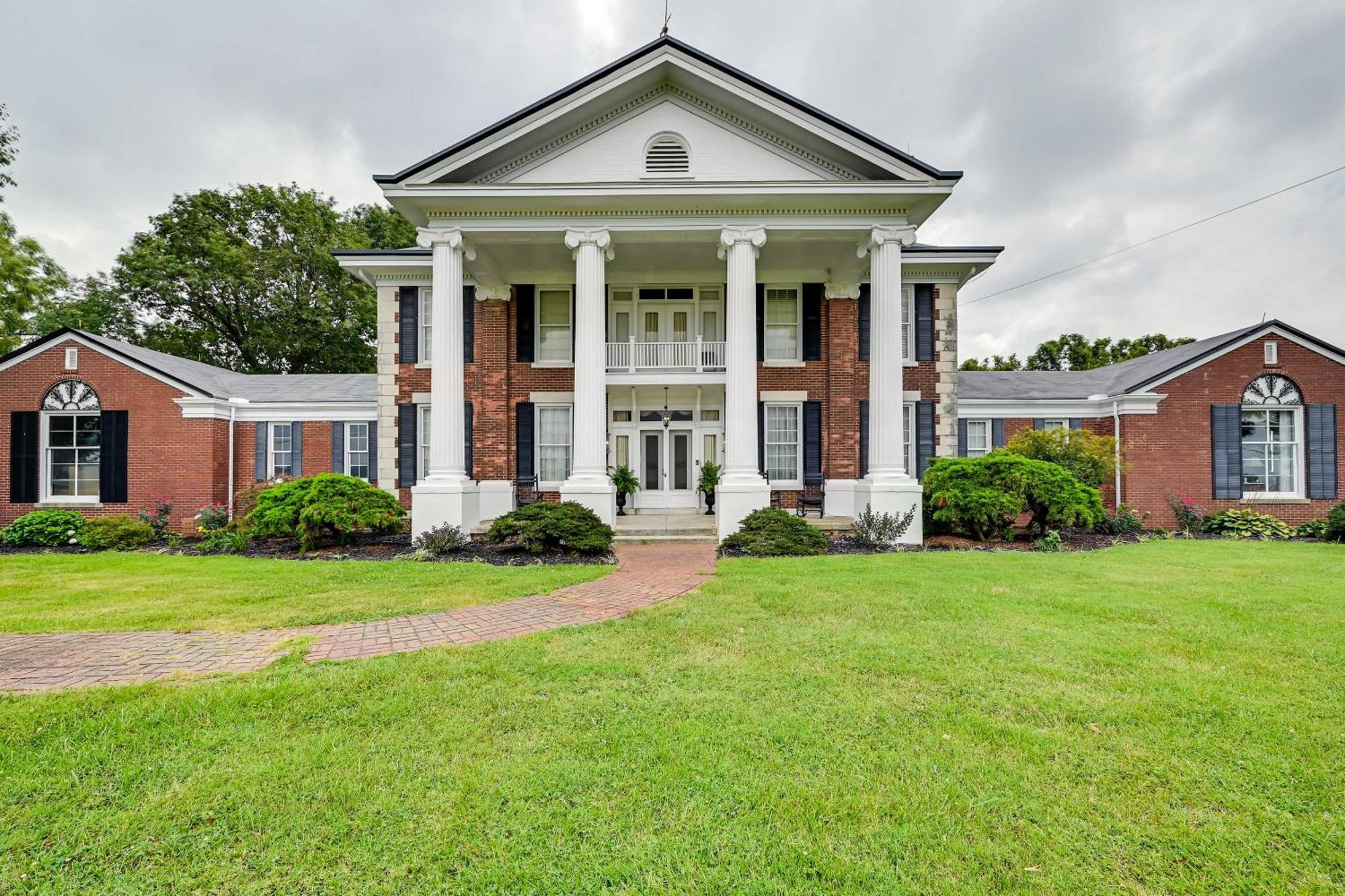 Bowling Green House With Shared Pool! Smiths Grove المظهر الخارجي الصورة